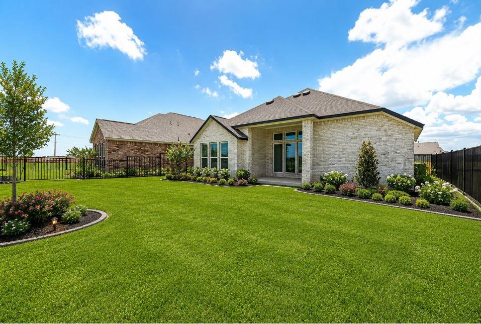2907 Golden Isle Dr, Texas City, TX 77568