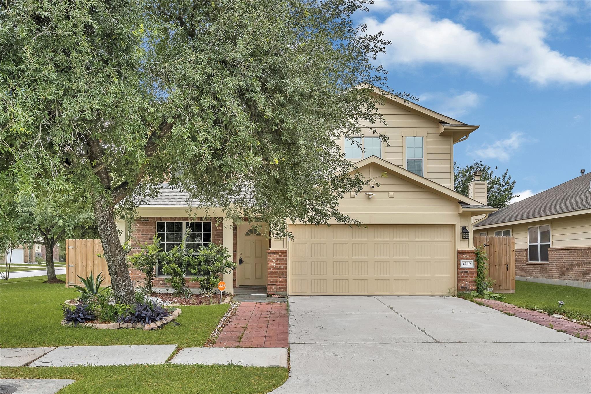 1530 Lochstone Dr, Houston, TX 77073
