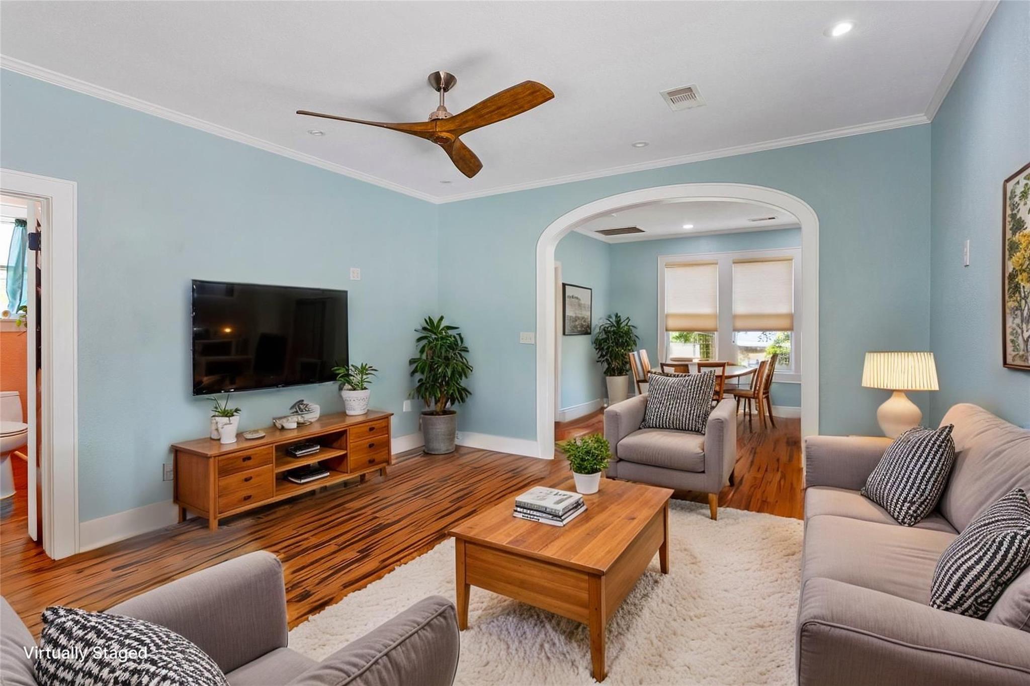 2616 45 St, Galveston, TX 77550 photo