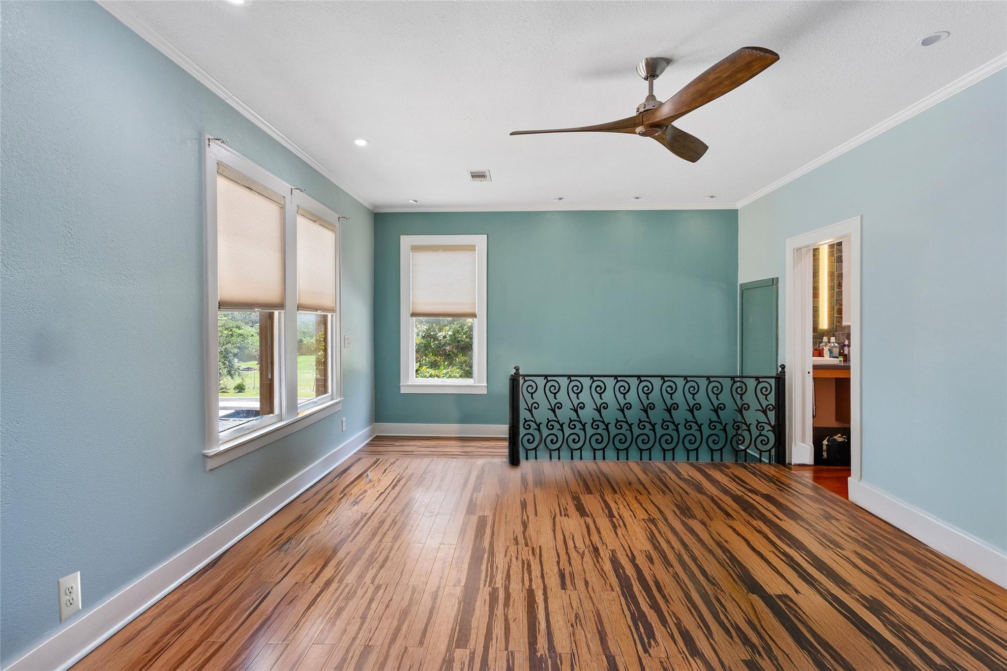 2616 45 St, Galveston, TX 77550 photo
