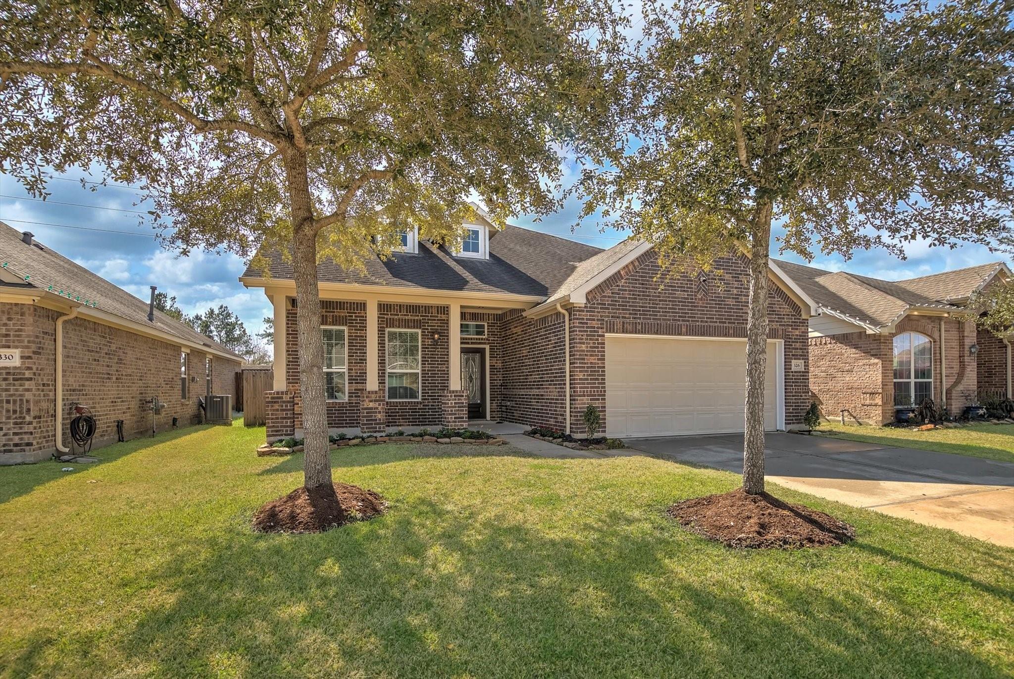 326 Polar Bear Trl, Crosby, TX 77532