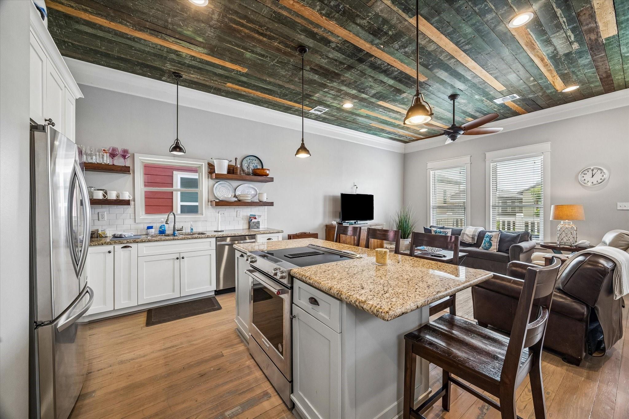 1210 Avenue M, Galveston, TX 77550 photo
