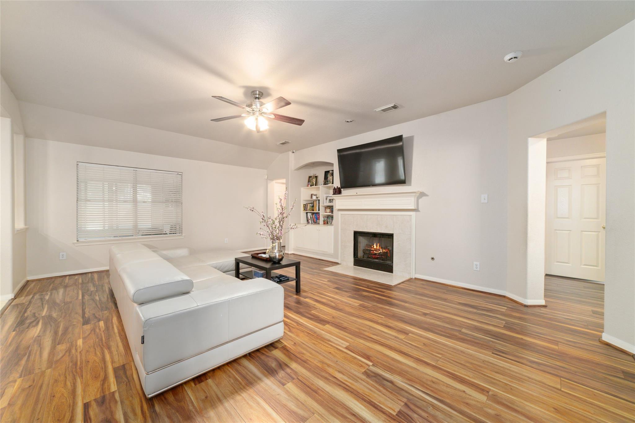 14235 Hidden Meadow Drive Dr, Sugar Land, TX 77498 photo