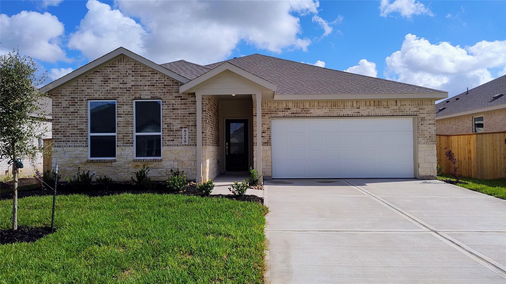 8219 Rustic Pine Trl, Richmond, TX 77469
