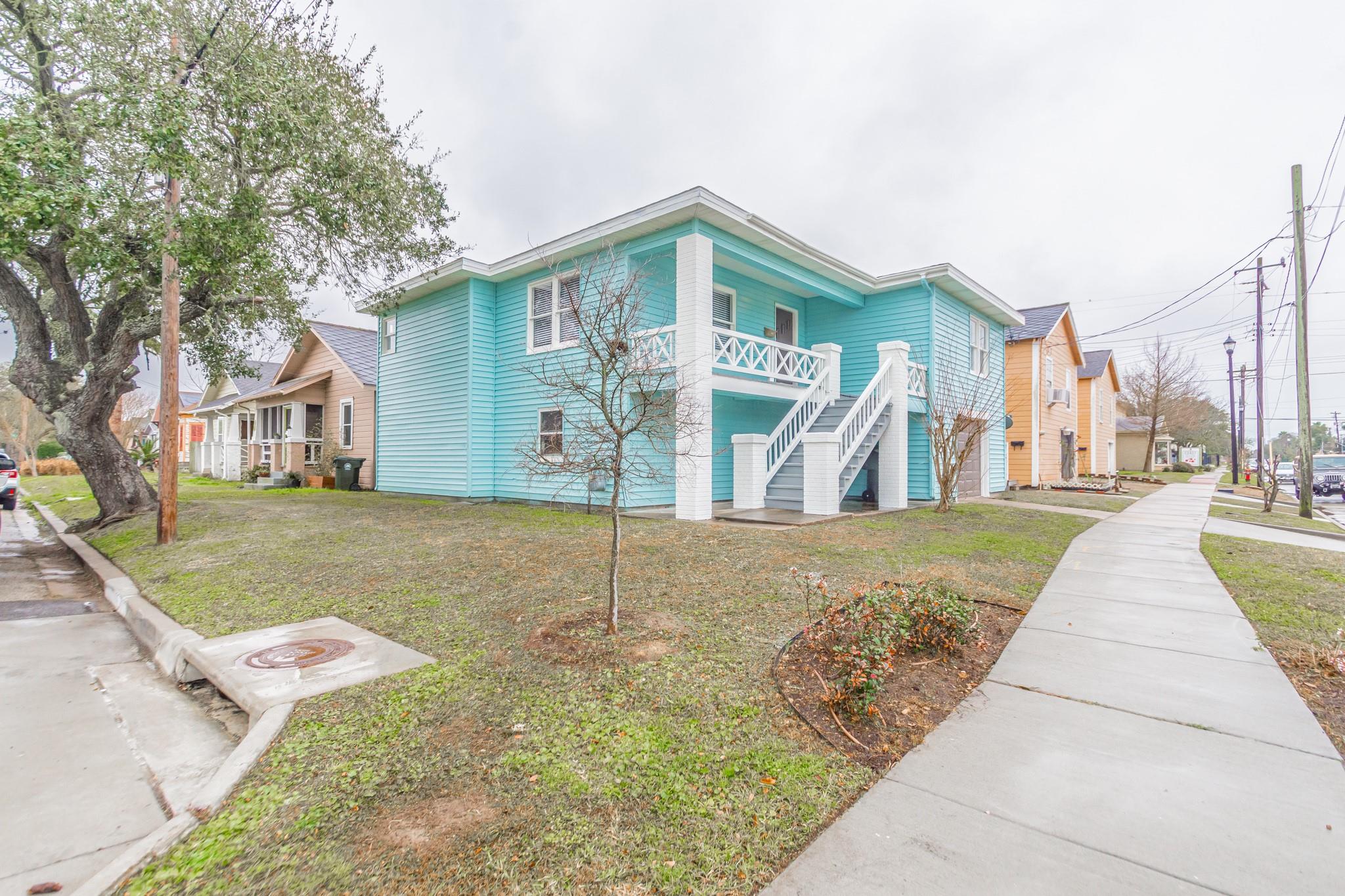 1102 45 St, Galveston, TX 77550 photo