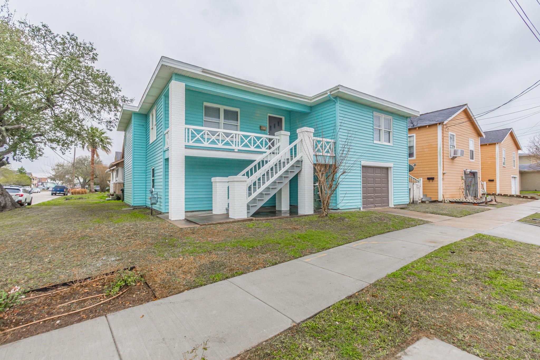 1102 45 St, Galveston, TX 77550 photo