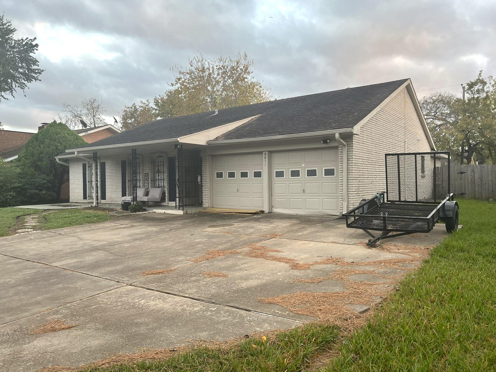 8811 Leader St, Houston, TX 77036 photo