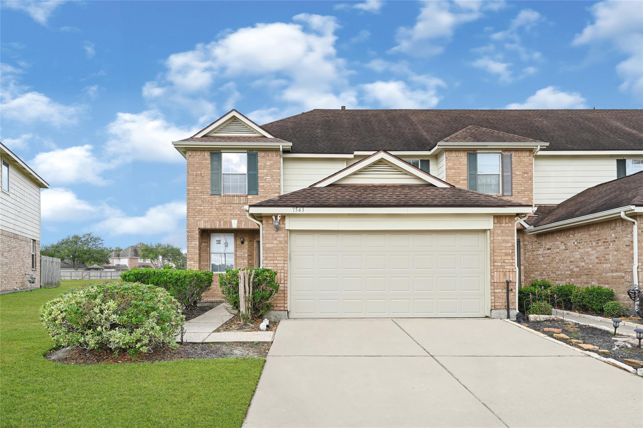 7543 Park Bend Ln, Pasadena, TX 77505