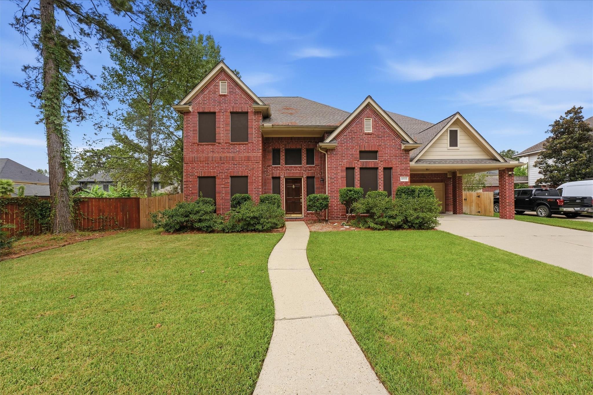 18723 Hickory Ashe Dr, Humble, TX 77346