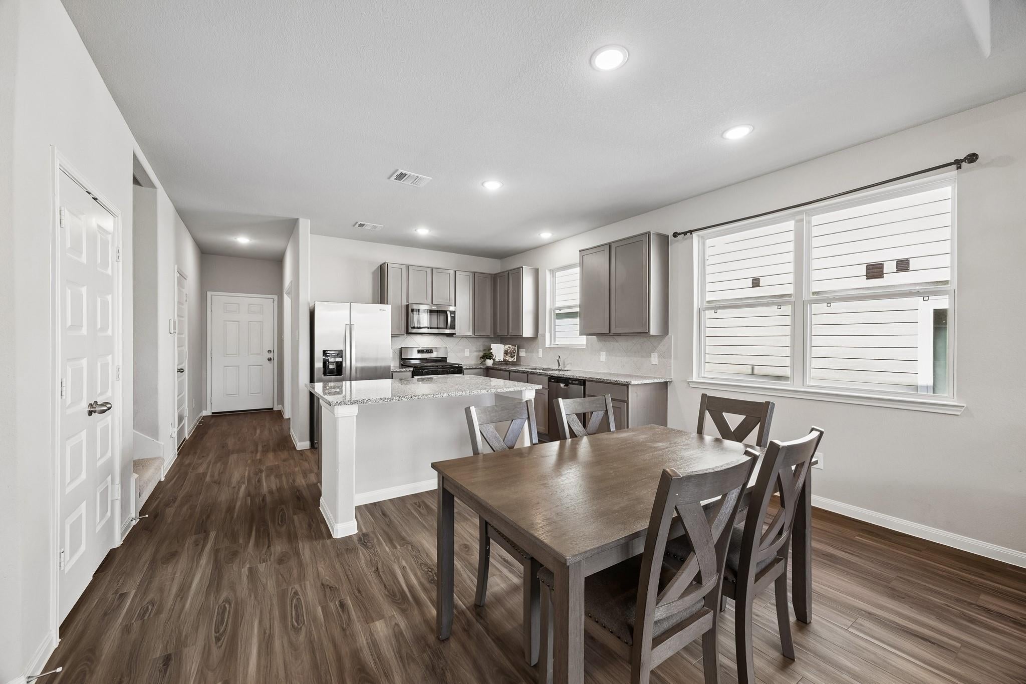 2816 Jacqueline Ln, Conroe, TX 77304 photo