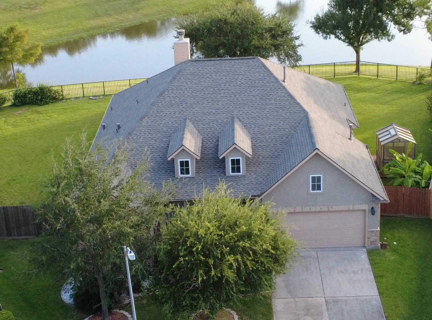 2714 White Falls Dr, Pearland, TX 77584