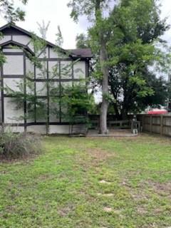 310 W Stewart St, Willis, TX 77378 photo