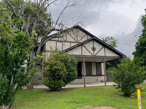 310 Stewart St, Willis, TX 77378