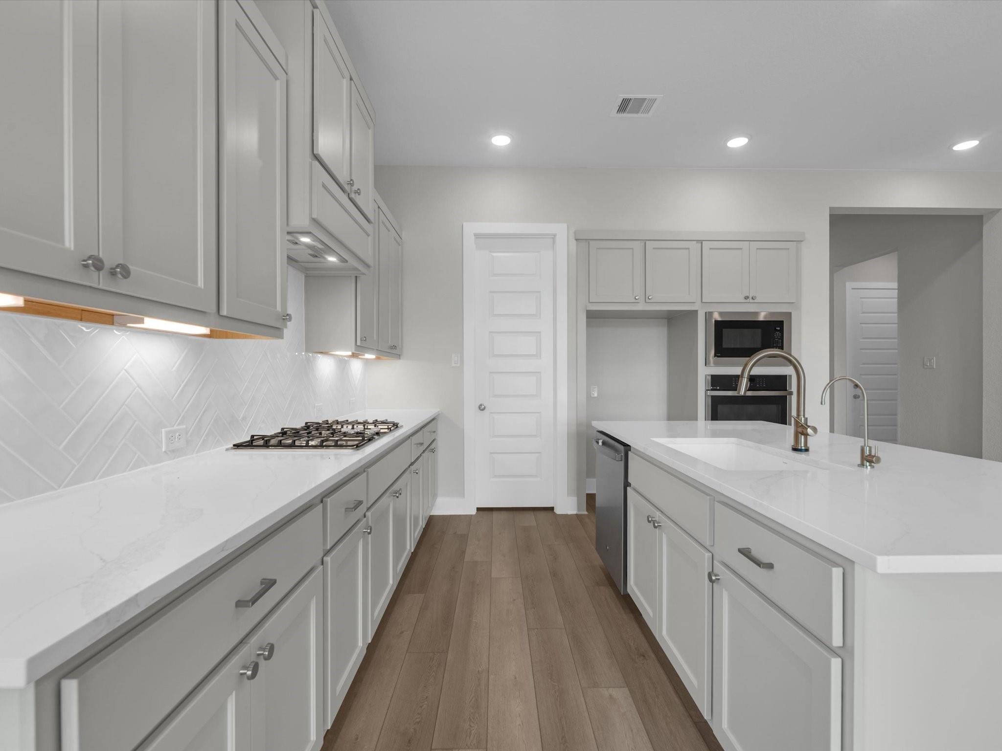 22626 Ruby Forest Rd, Tomball, TX 77377 photo