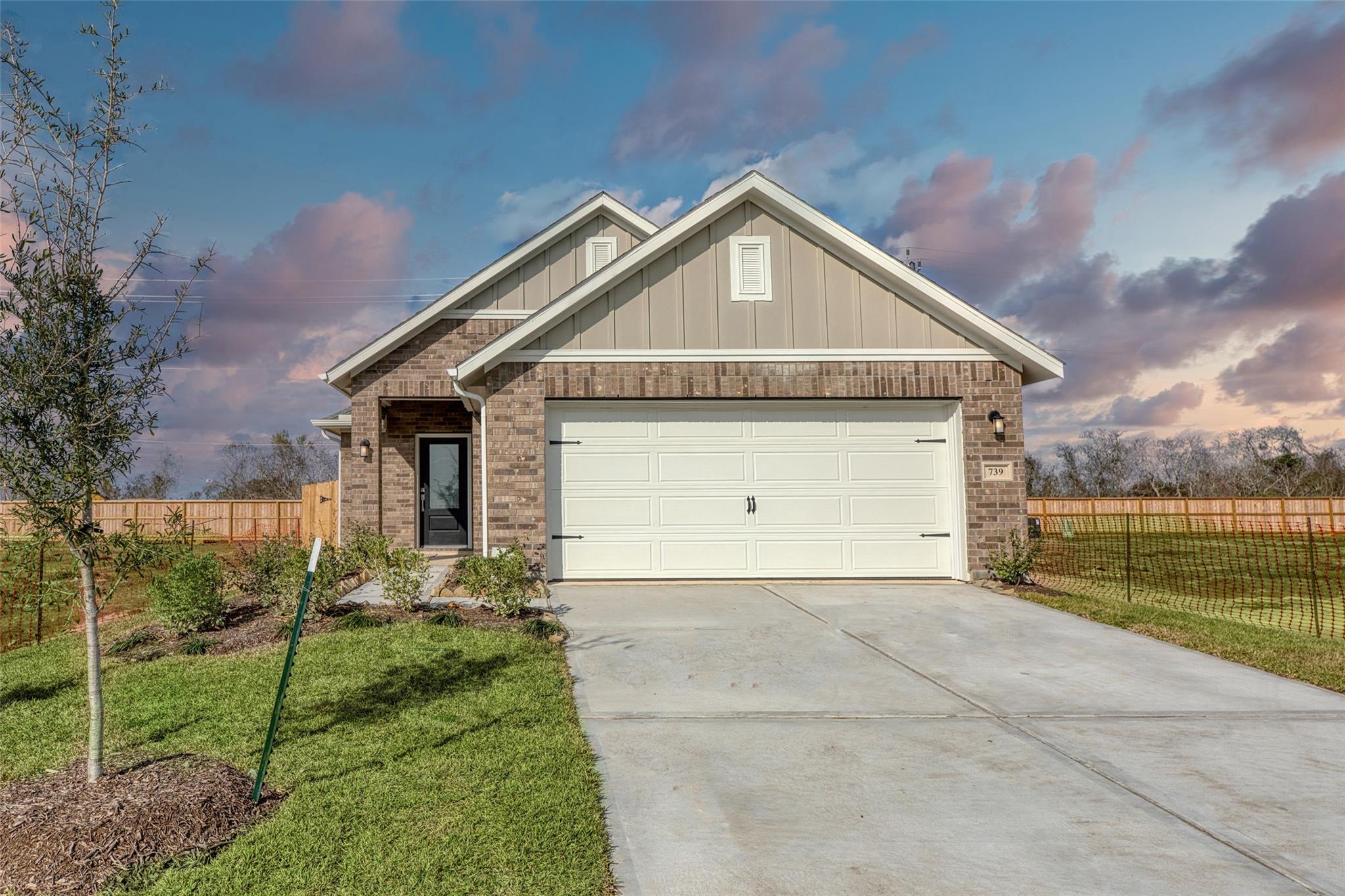739 Hidden Meadow St, Bonney, TX 77583