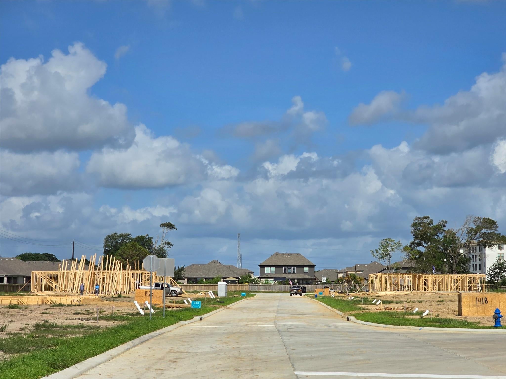 1423 Friendship Trl, Seabrook, TX 77586 photo