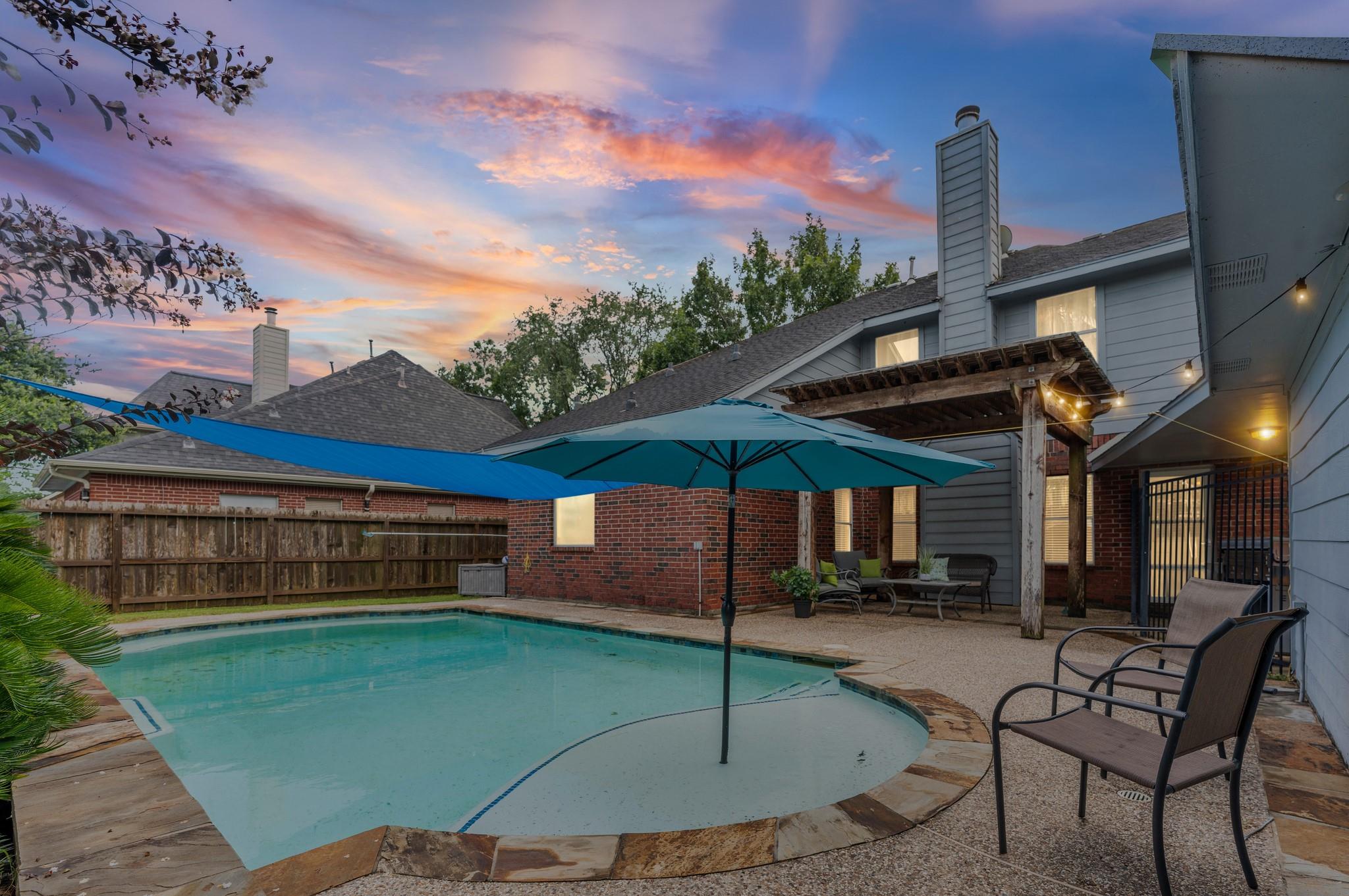 1407 Pine Meadow Ct, Pearland, TX 77581