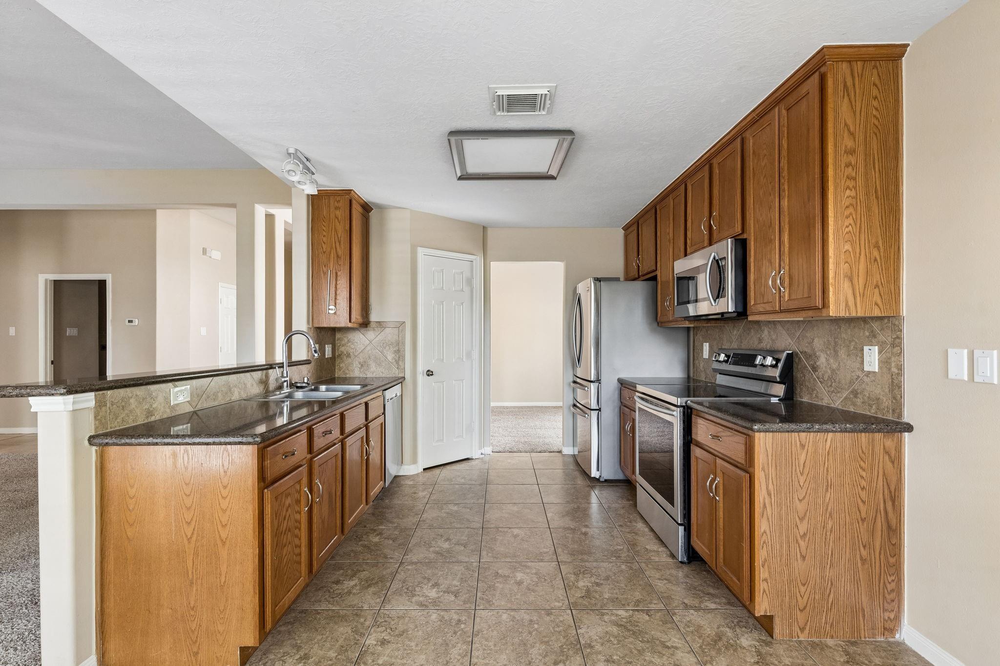 3414 Nottingham Ln, Montgomery, TX 77356 photo