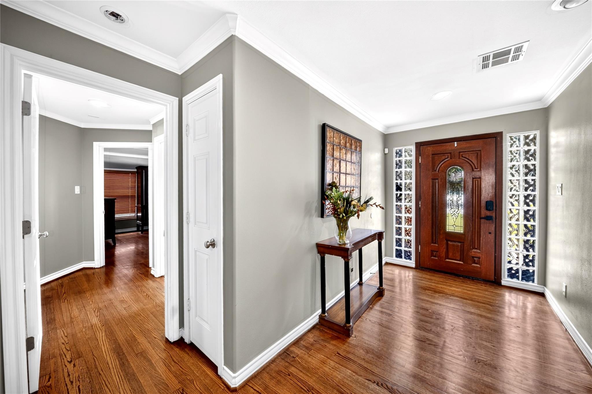 1514 Jacquelyn Dr, Houston, TX 77055 photo