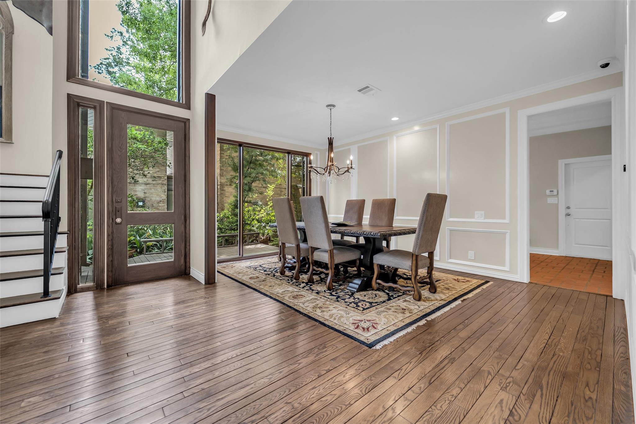 20 Sugarberry Cir, Houston, TX 77024 photo