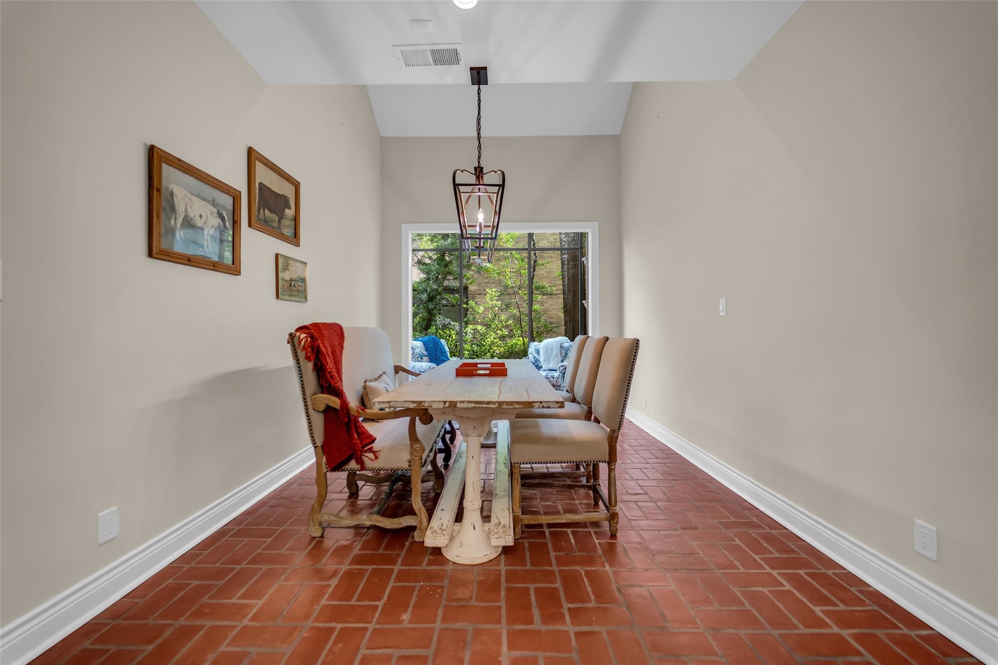 20 Sugarberry Cir, Houston, TX 77024 photo