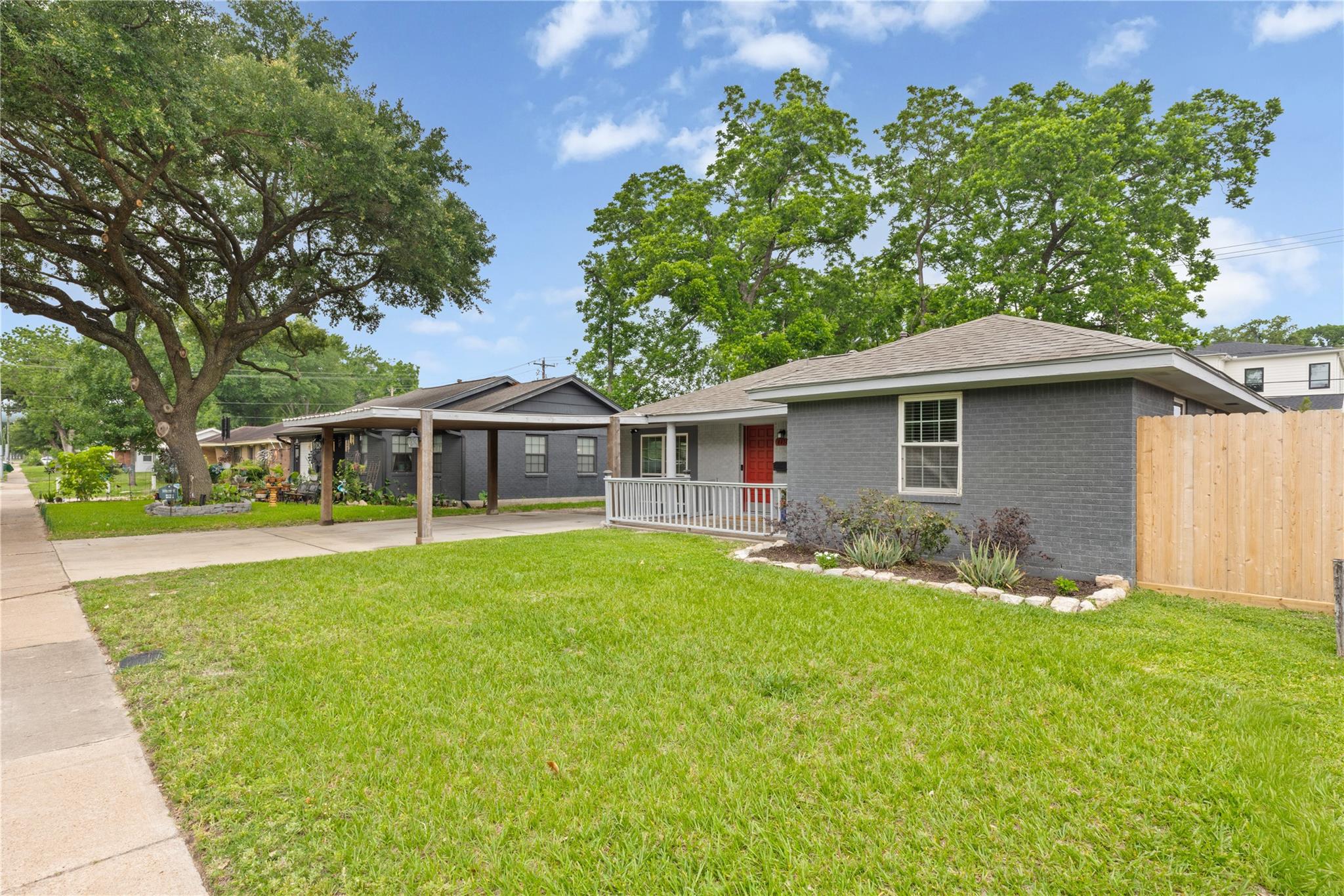 4414 W 43 St, Houston, TX 77092 photo