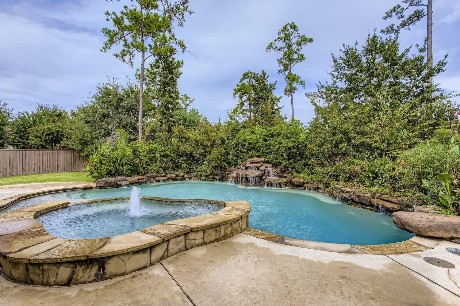 6 Freestone Stream Pl, Spring, TX 77389 photo