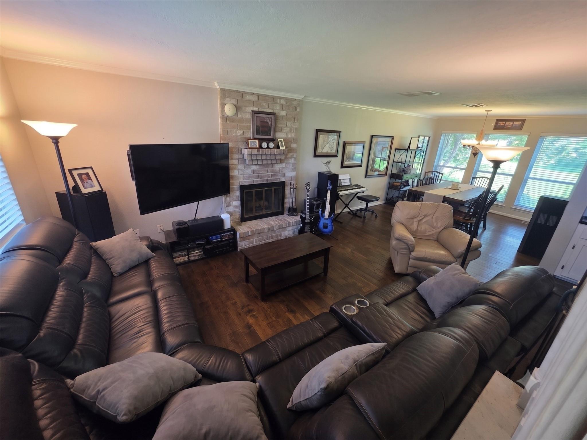 15355 Meadow Village Dr, Houston, TX 77095 photo