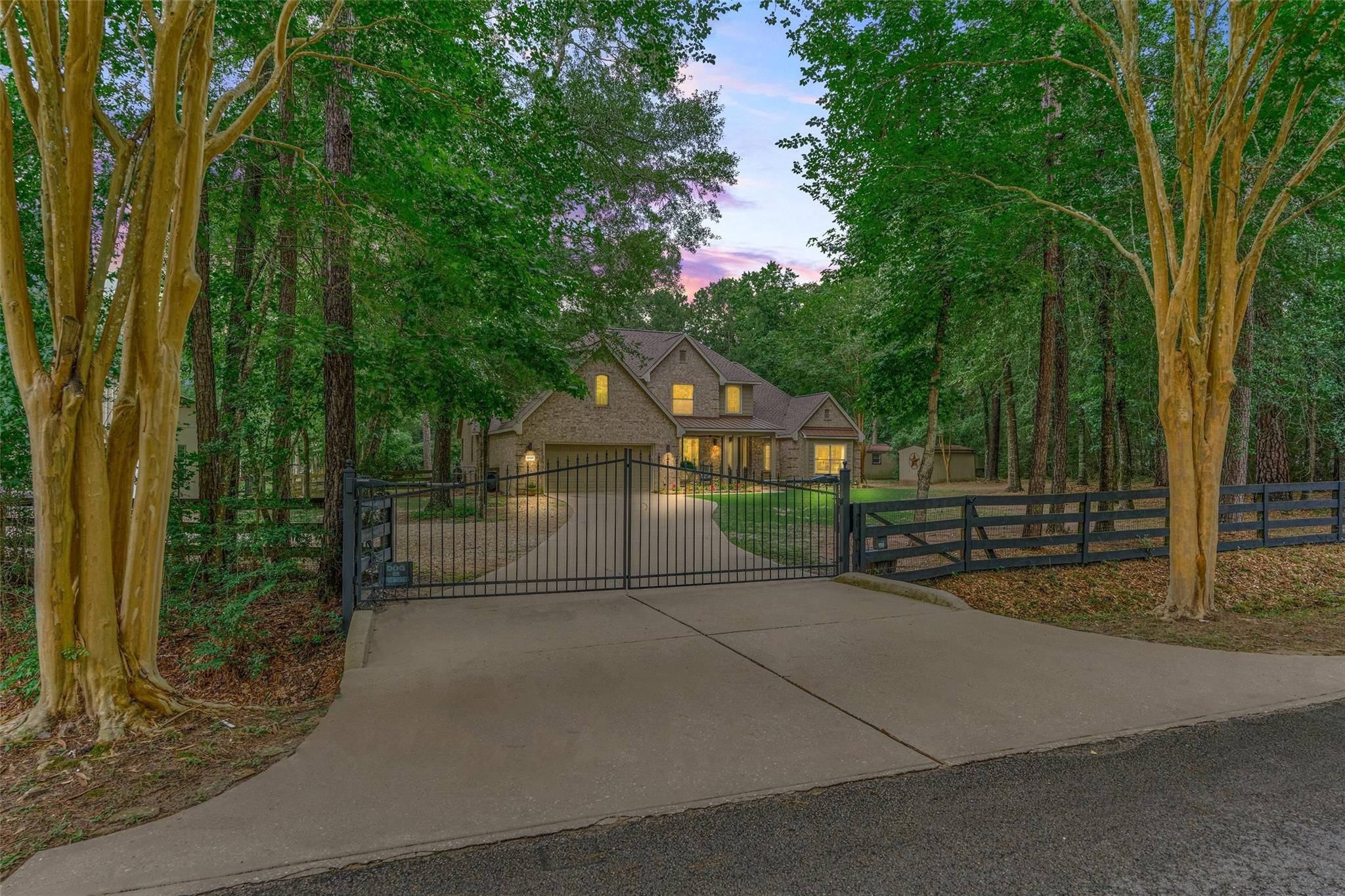 10309 Croger Dr, Magnolia, TX 77354