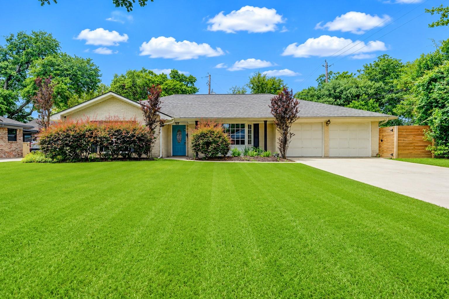 5019 Oak Forest Dr, Houston, TX 77018