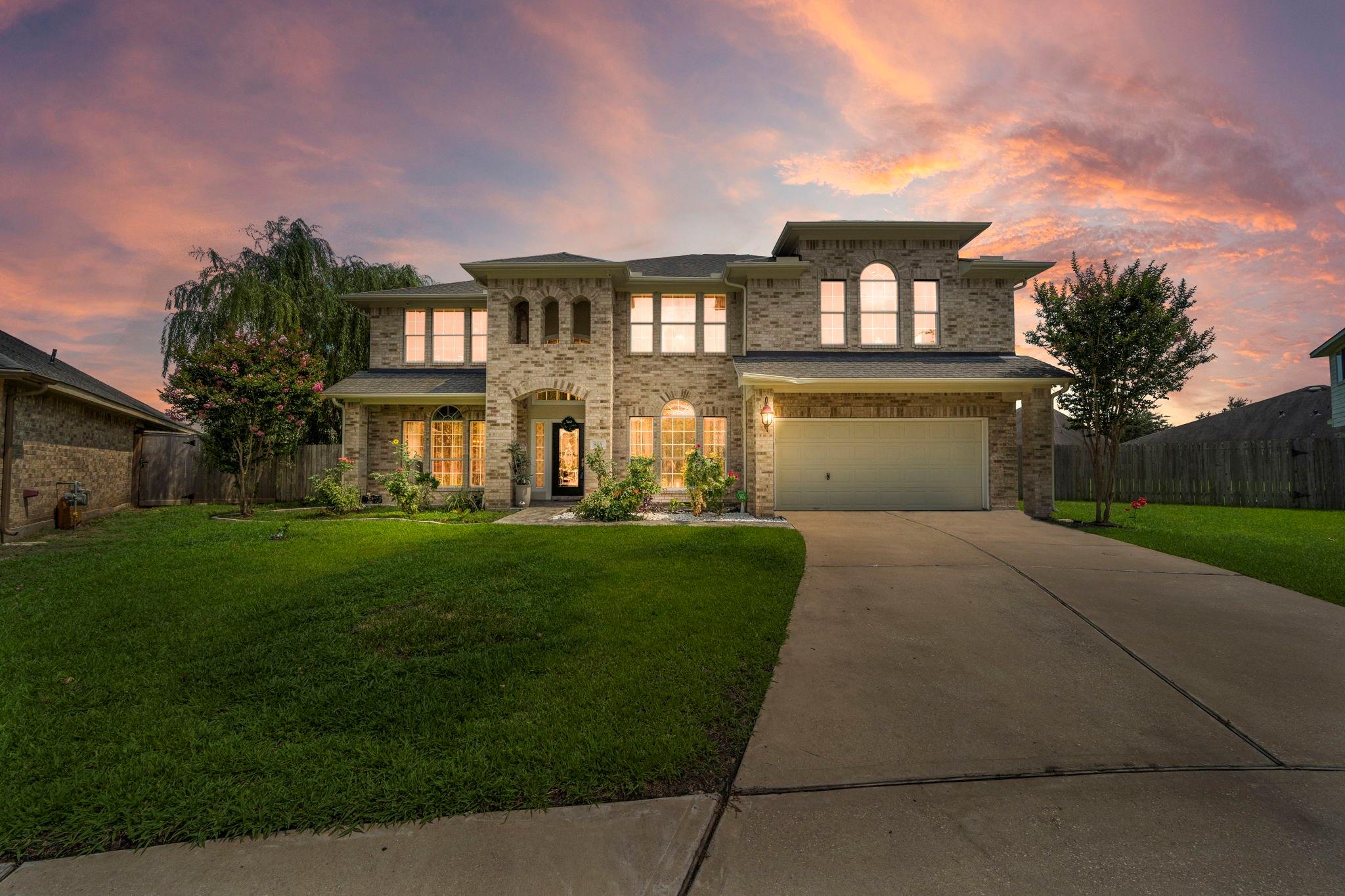 815 Arlington Ln, Rosenberg, TX 77469