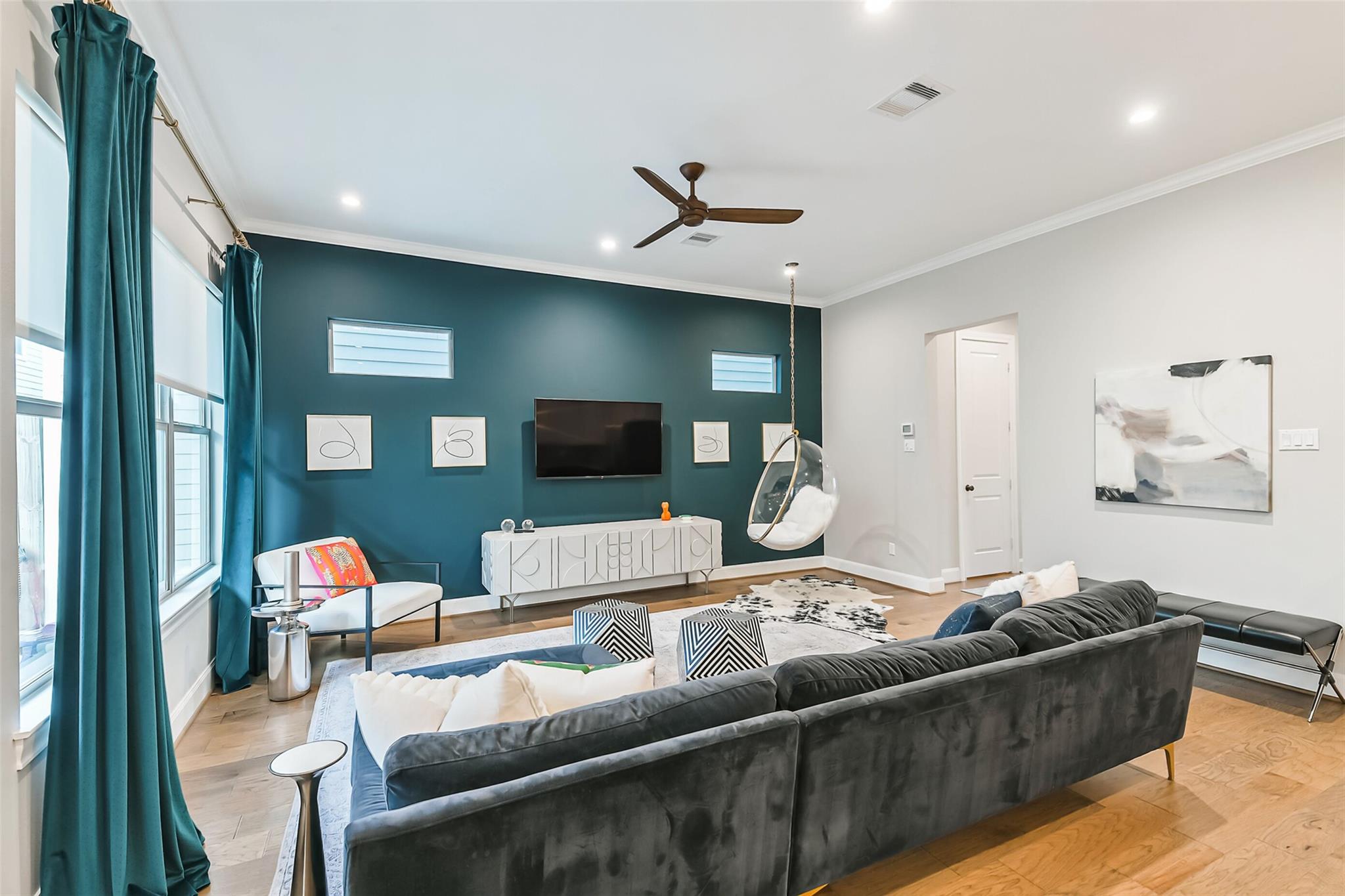 8816 Hollywood Garden Ln, Houston, TX 77080 photo