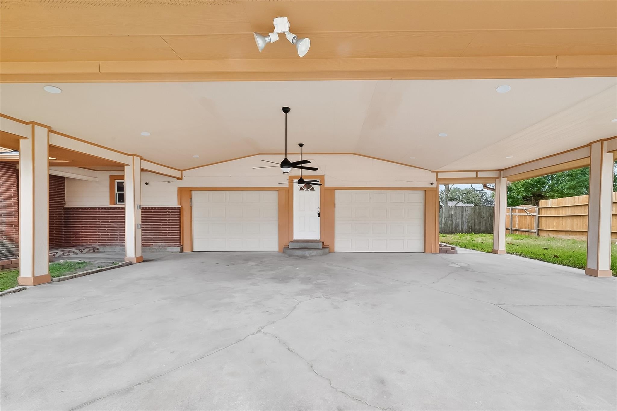 807 Ruth St #805 807, Baytown, TX 77520 photo