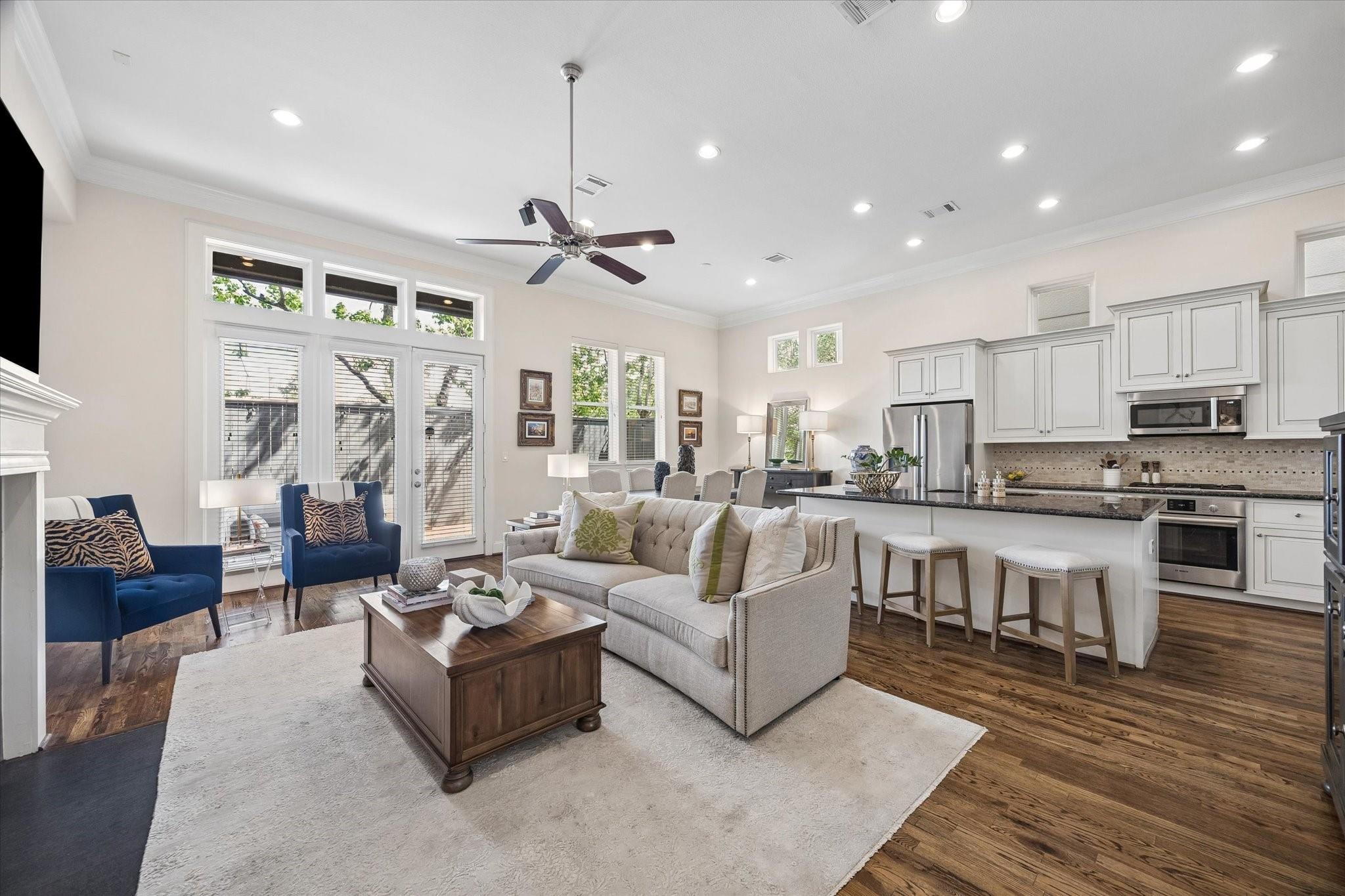 10906 Wrenwood Grn, Houston, TX 77043 photo