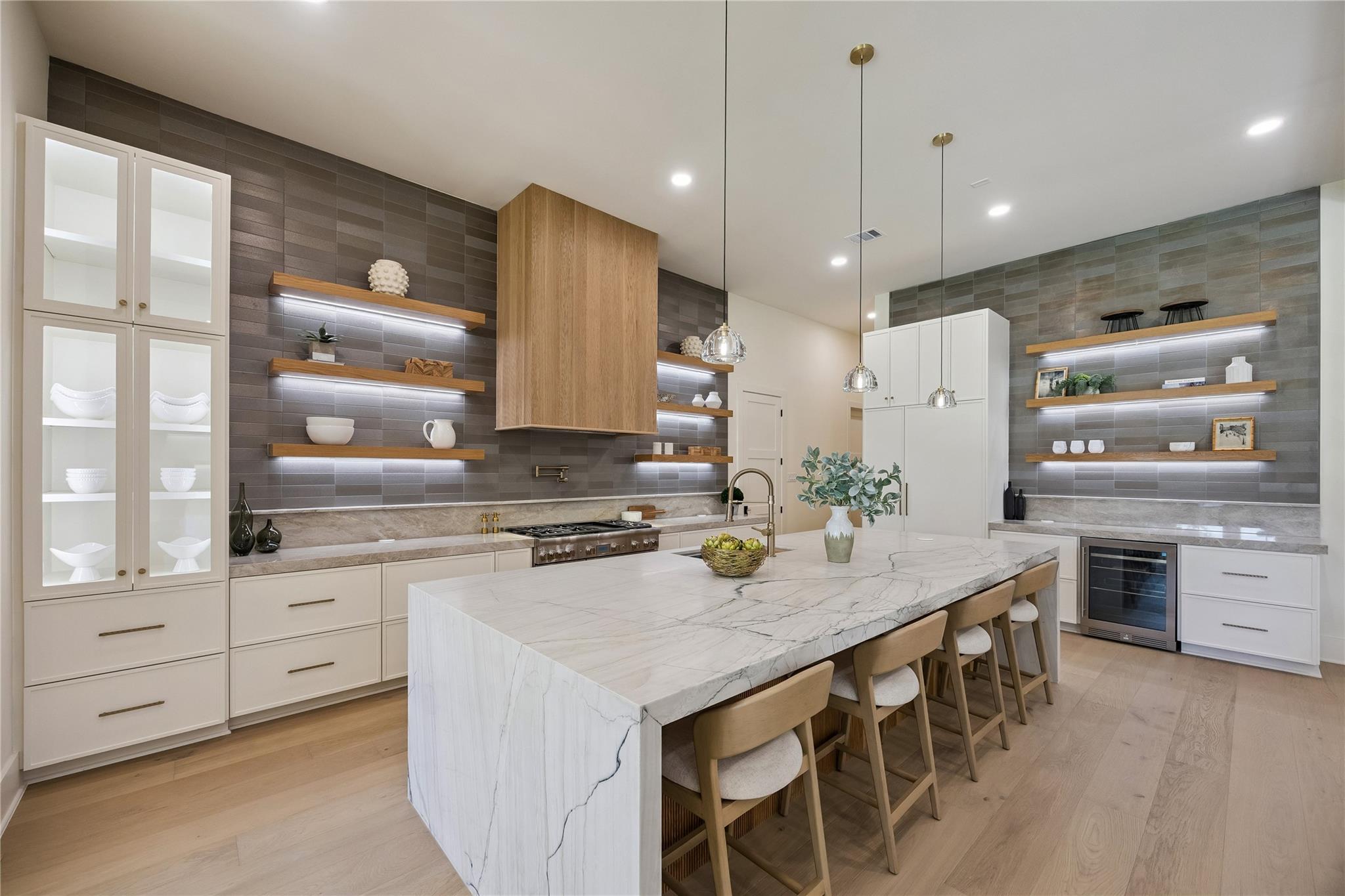 539 W 34 St, Houston, TX 77018 photo