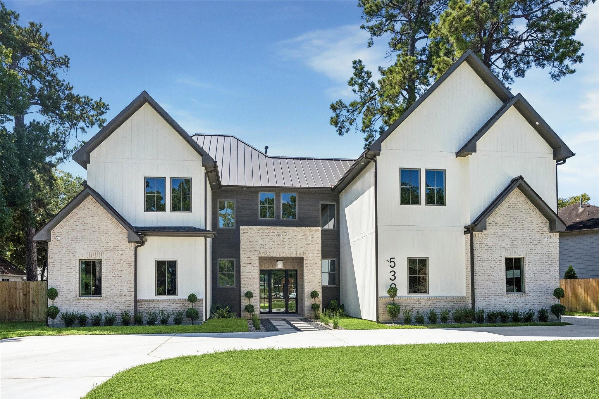 539 34 St, Houston, TX 77018