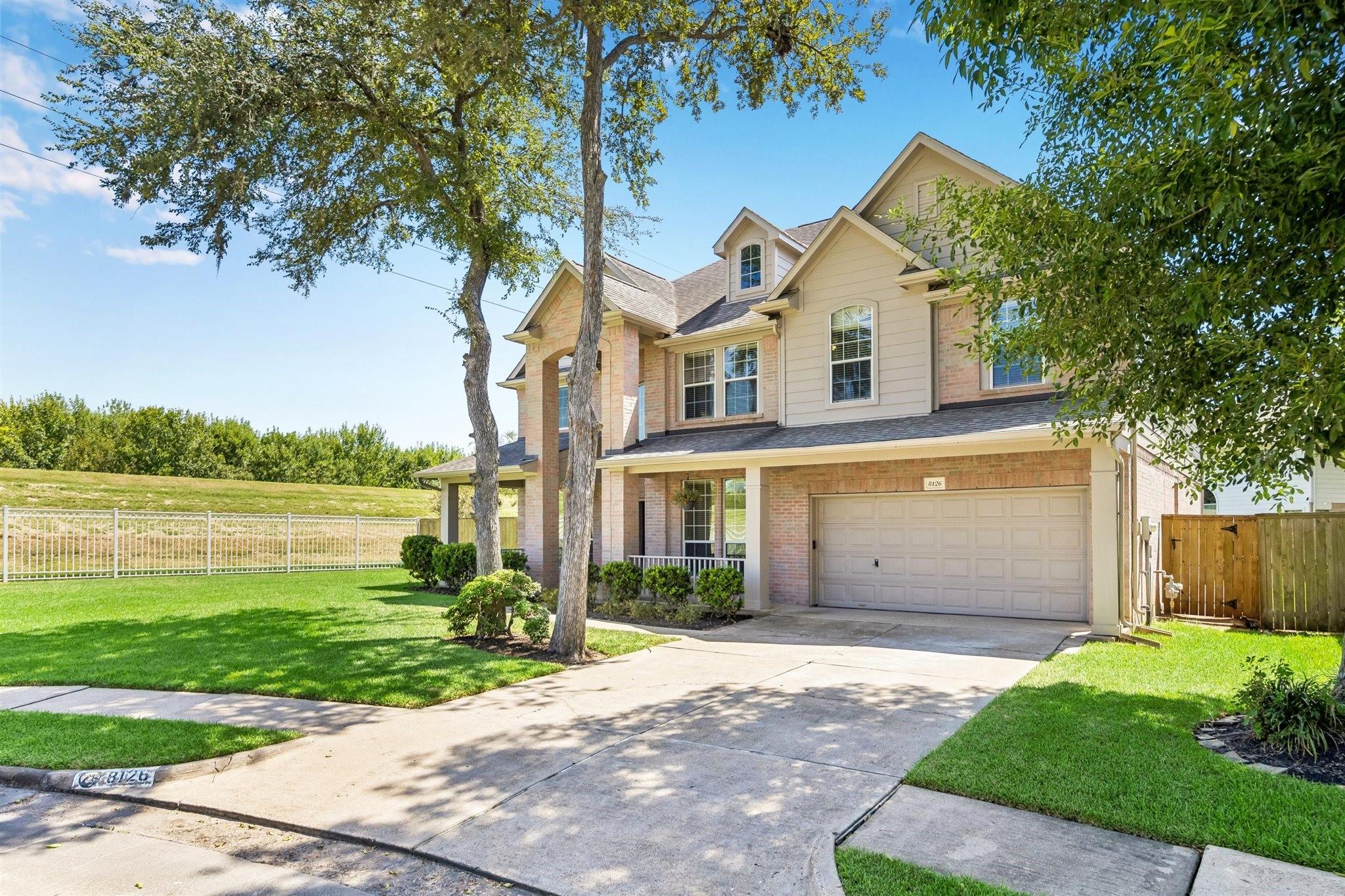 8126 Buffalo Spring Ct, Sugar Land, TX 77479 photo