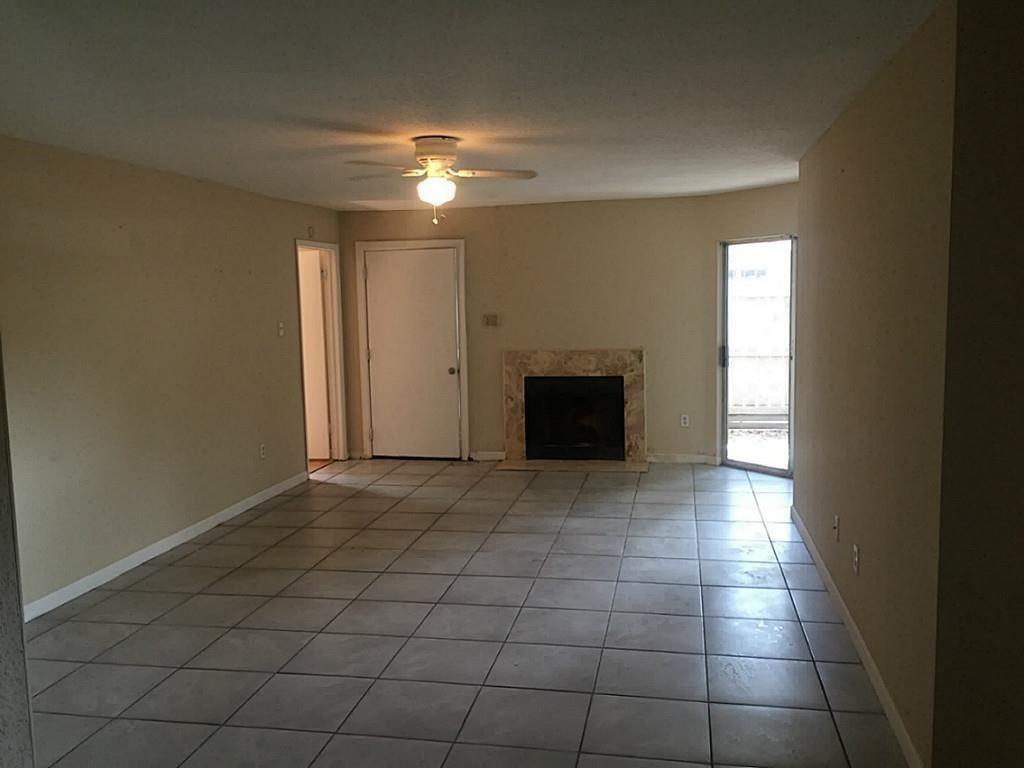 10603 S Wilcrest Dr #27, Houston, TX 77099 photo