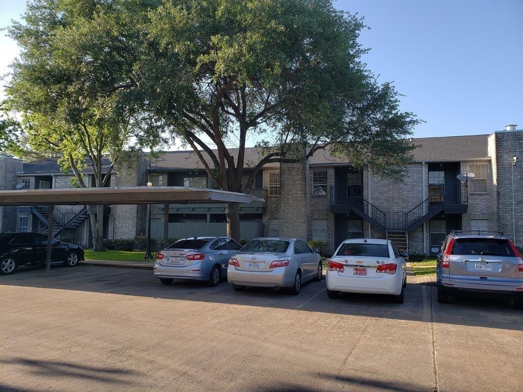 10603 Wilcrest Dr, Houston, TX 77099