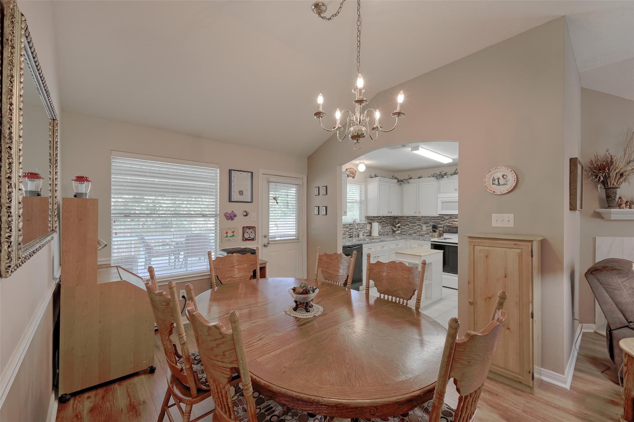 319 Leisure Ln, Montgomery, TX 77356 photo