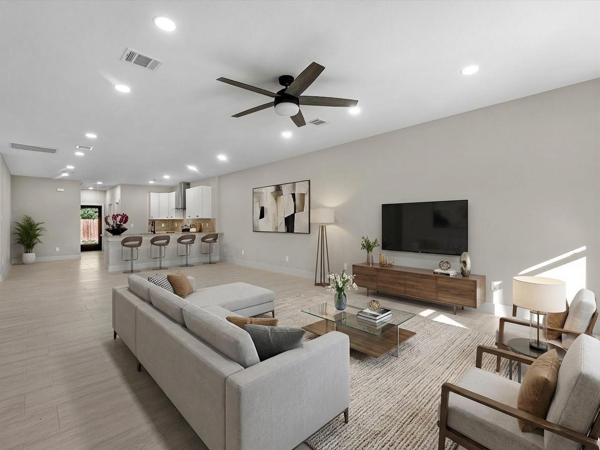 8709 Wheatley St, Houston, TX 77088 photo