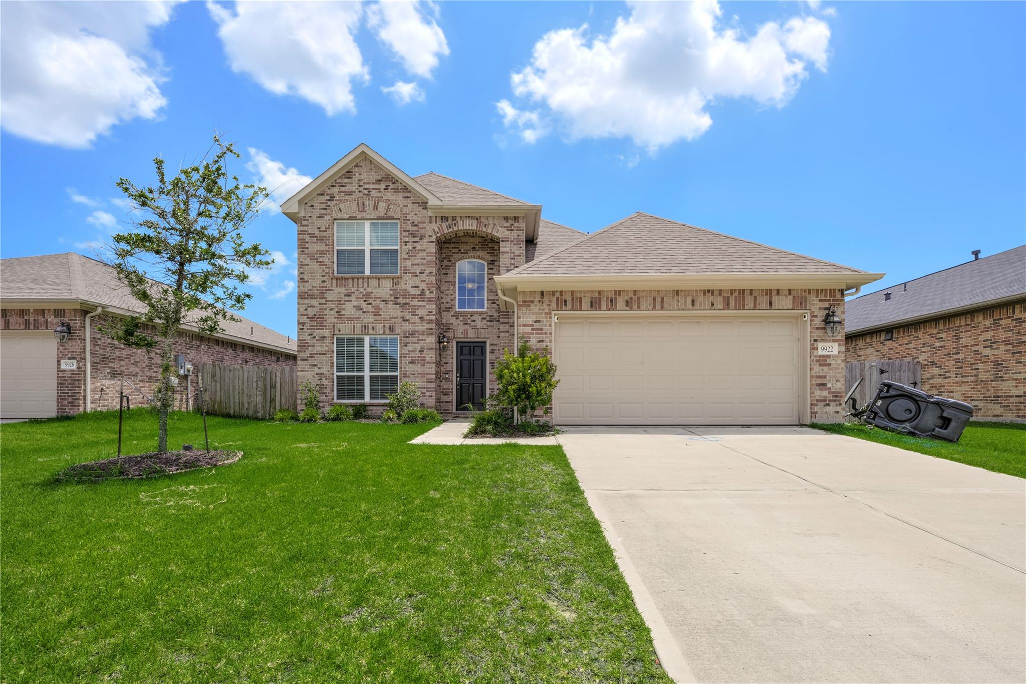 9922 Pine Forest Ct, Baytown, TX 77521 photo