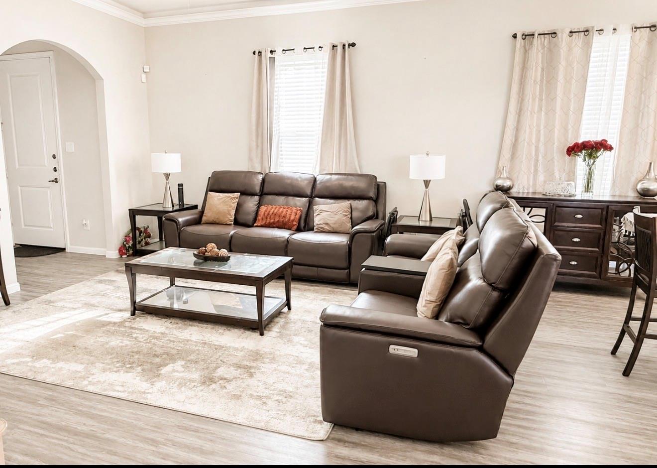 915 Lakeland Cir, Rosharon, TX 77583 photo
