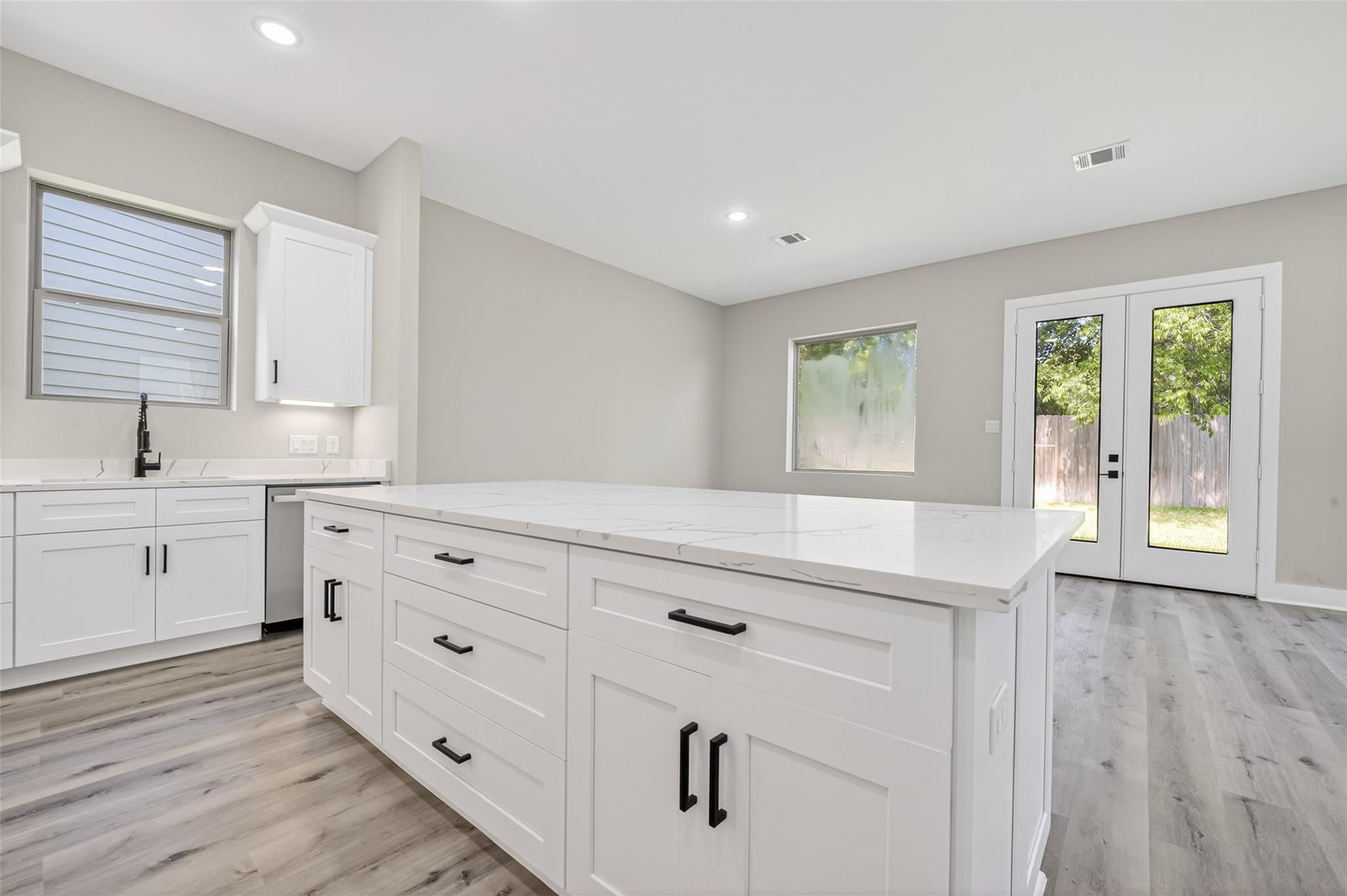 4902 Wunder Way, Houston, TX 77069 photo