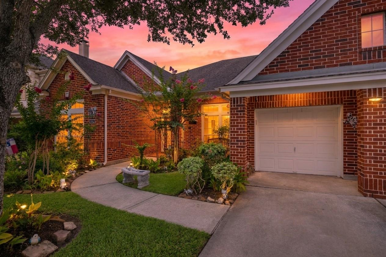 12610 Patrick Palace, Houston, TX 77089 photo