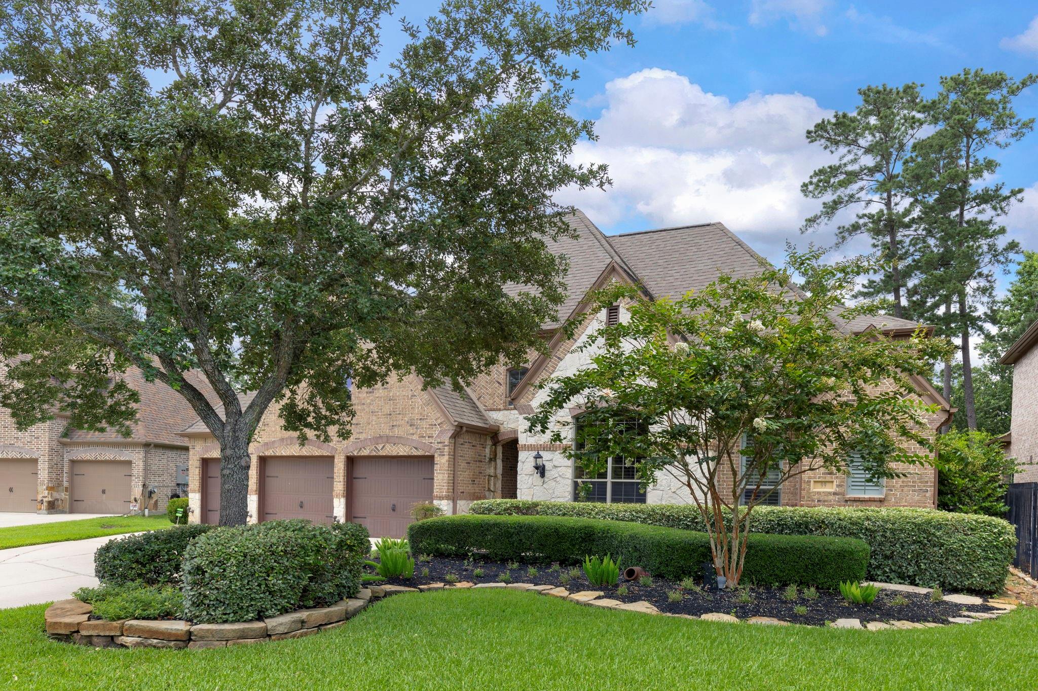99 Almondell Cir, The Woodlands, TX 77354