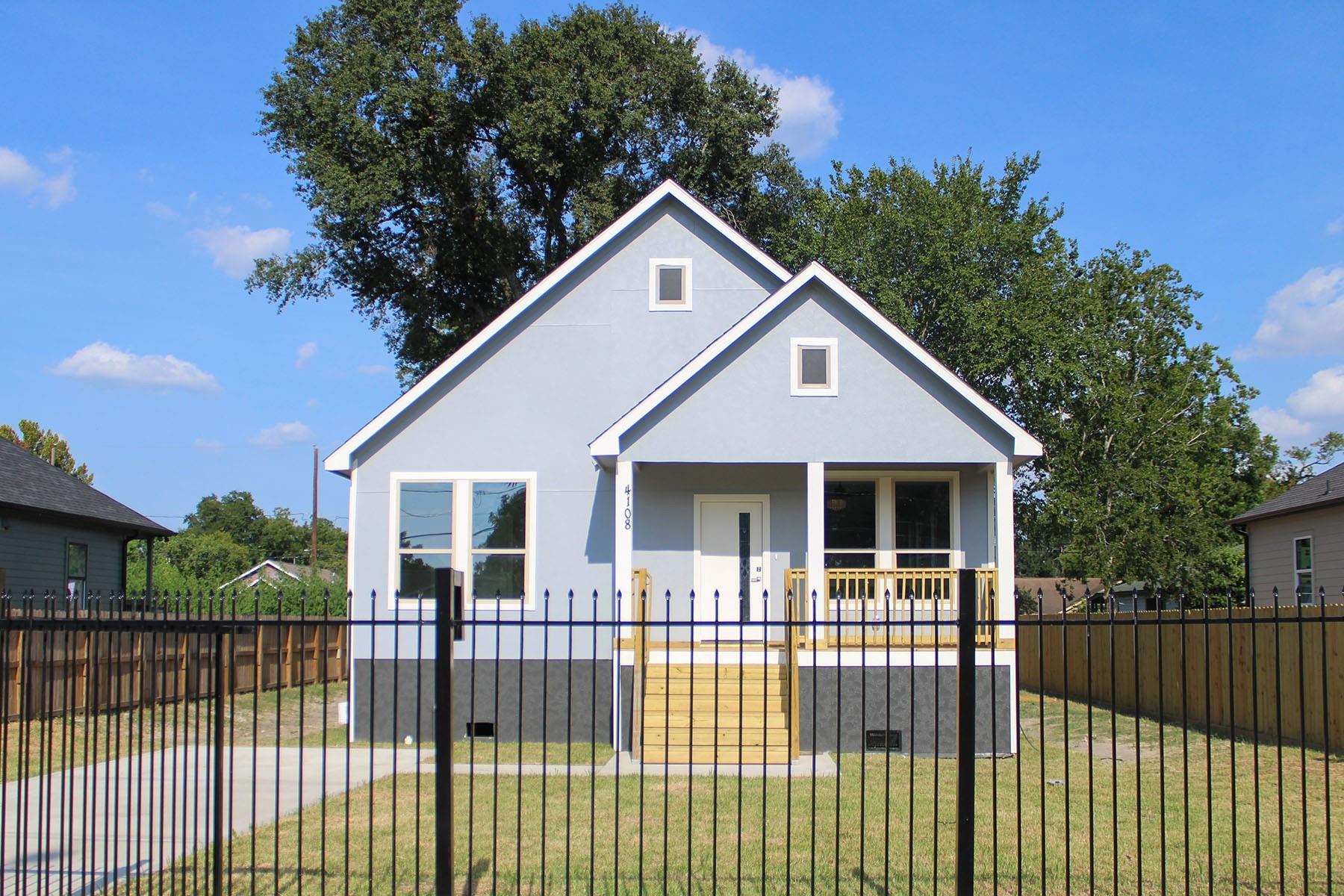 4108 Russell St, Houston, TX 77026