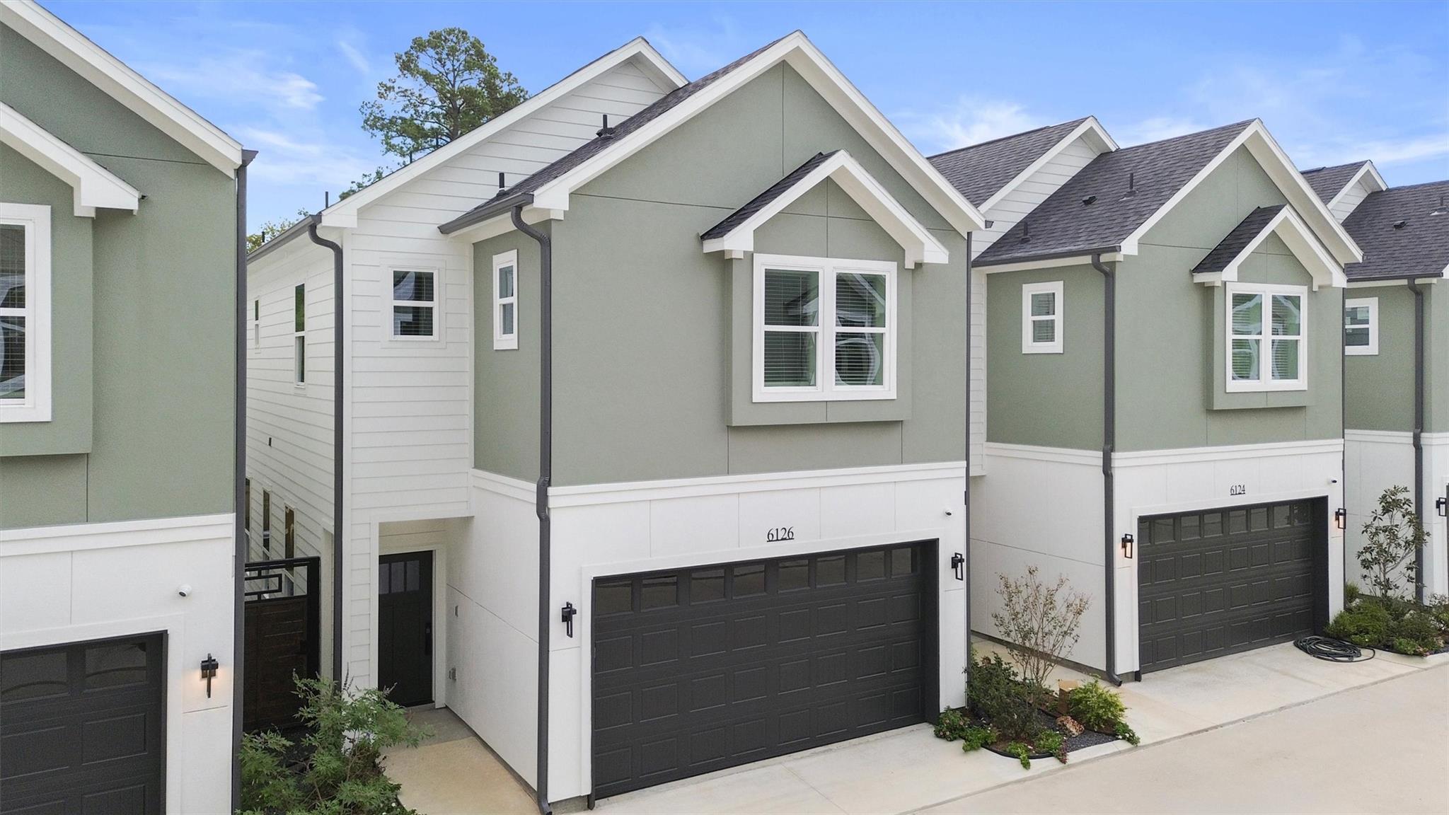 6128 Endeavor Heights Rd, Houston, TX 77091 photo