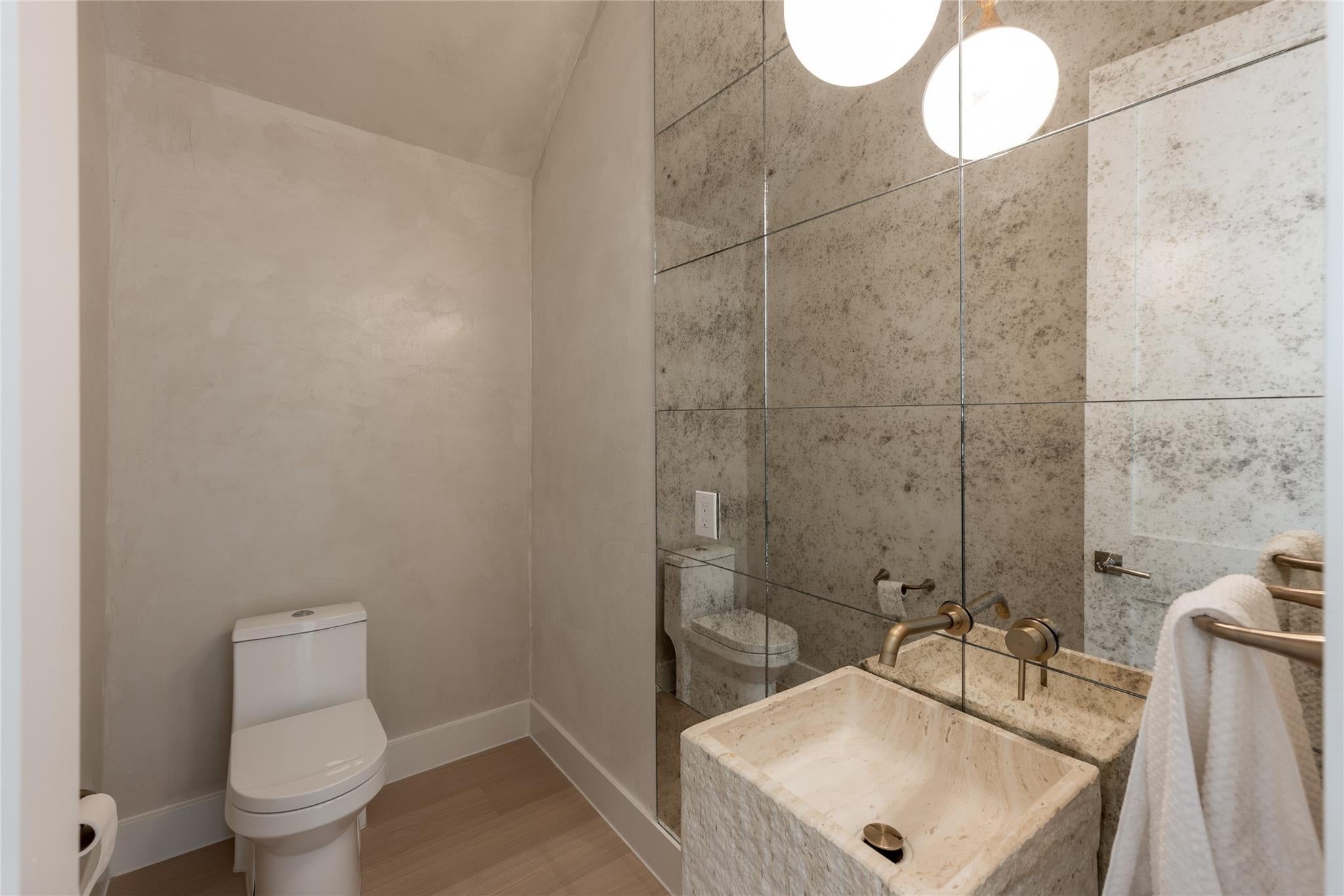 1109 Voight St, Houston, TX 77009 photo