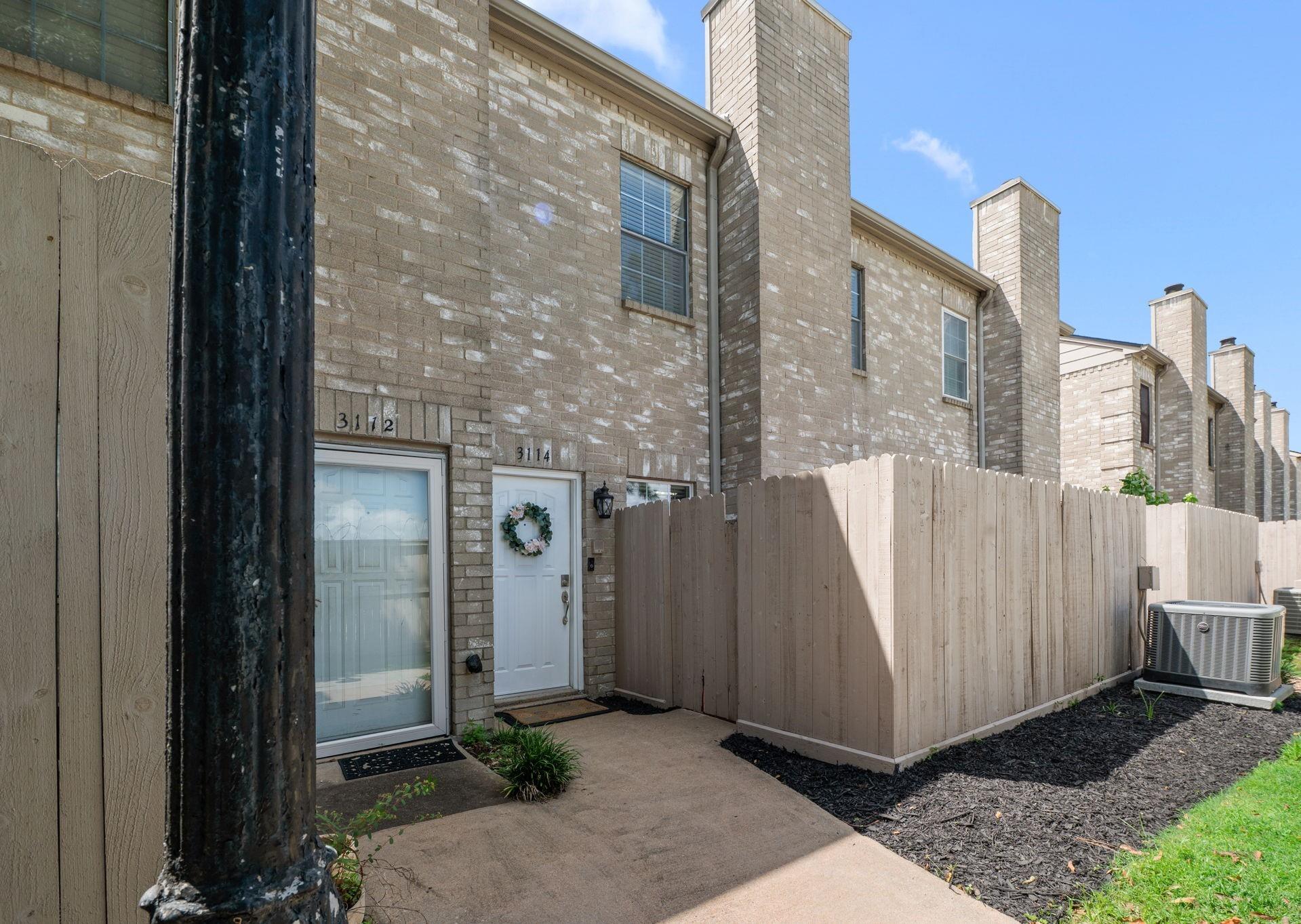 3114 Holly Hall St, Houston, TX 77054